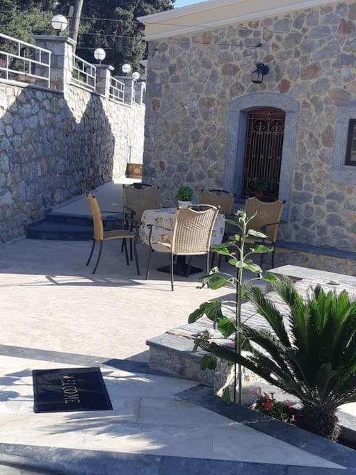 Panos Renos Studio, A Cozy Home By The Beach! Миртеа Экстерьер фото
